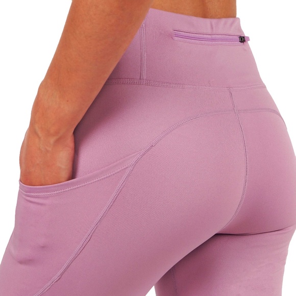 Capri yoga leggings side,key and back pockets - Picture 3 of 6